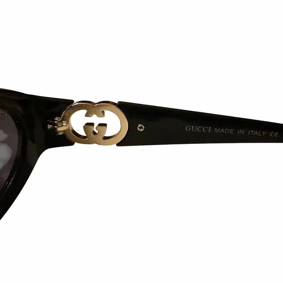 Trendy Black Women's Oval Sunglasses - GG - Picture 4 of 5